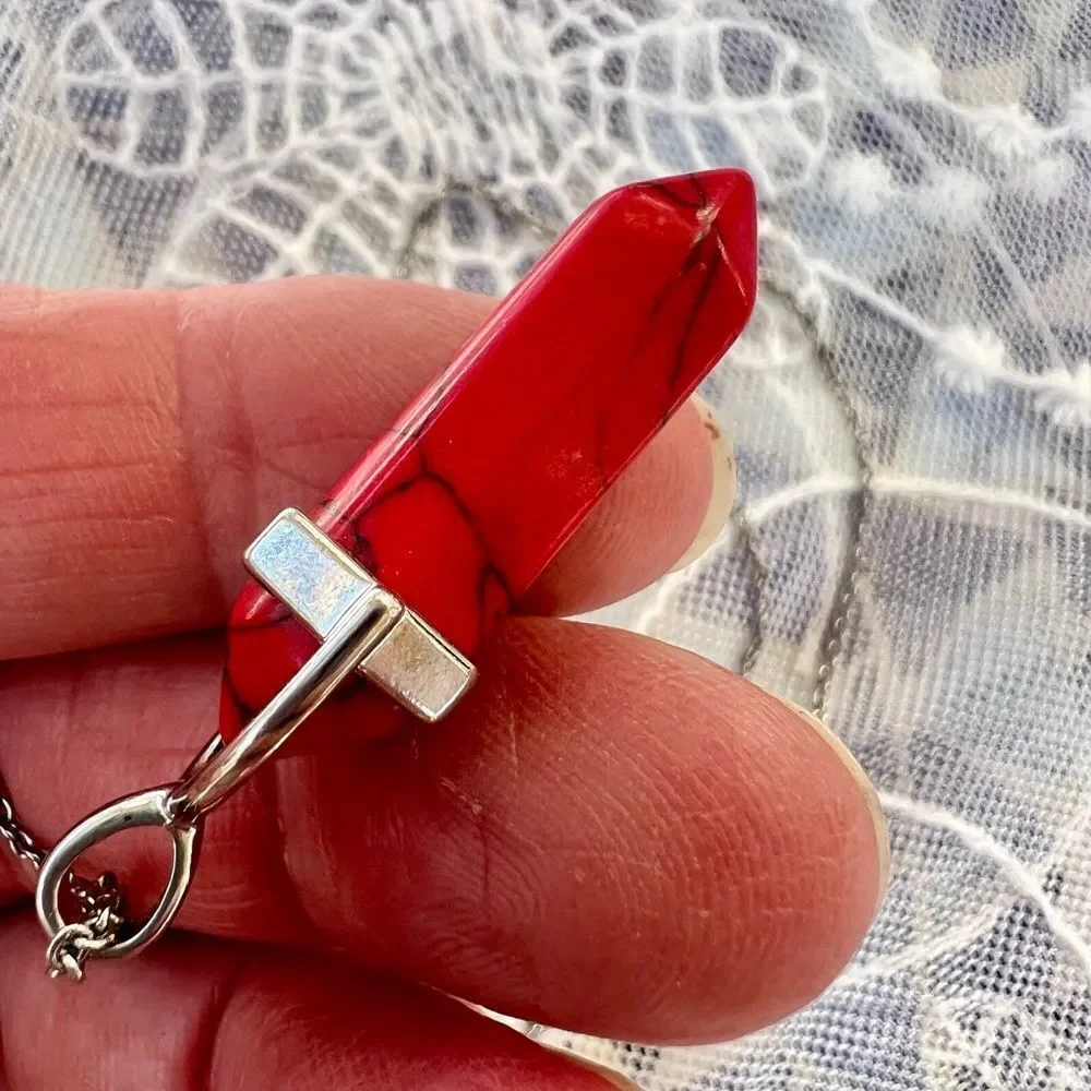 Vintage Red Howlite Stone Pendant Necklace